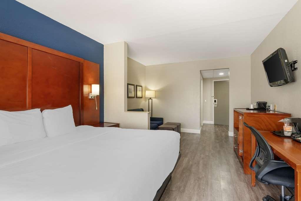 Comfort Suites West Jacksonville Room photo